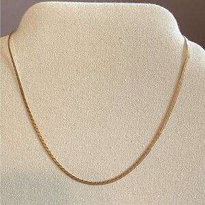 14k Yellow Gold 18” Engraved Flat Herringbone Chain 5.7g Italy 2.8mm - Beauty!